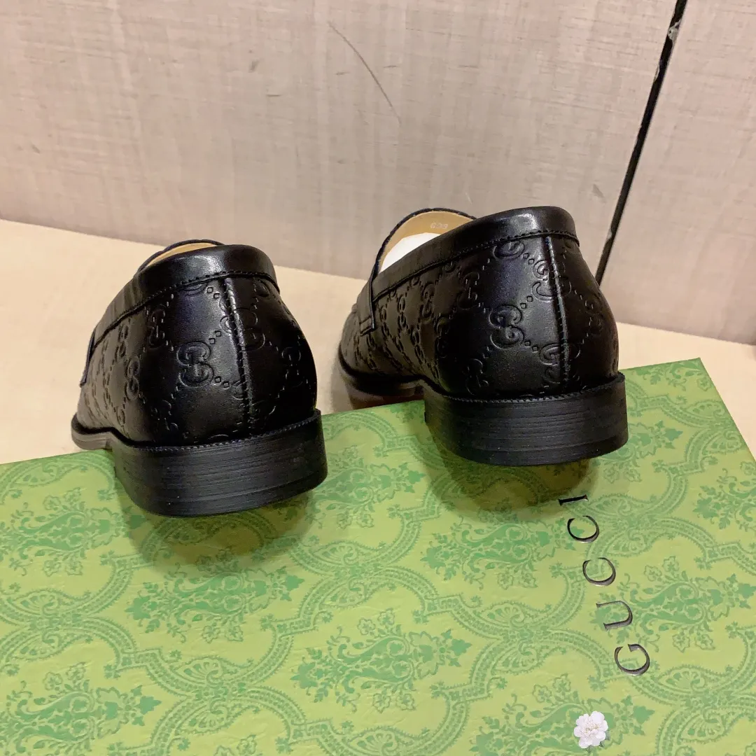 Men's Leather Shoes Men's Shoes 💰480💰💰🎩🎩 [Lightning] [Lightning] "Gucci*" The latest and most popular casual business leather shoes, top brand [Seduce] luxury ~ purchasing agent, top quality ~. [Strong] The upper is made of imported breathable cowhide with matching material ➕ breathable cowhide feet (•) and fine workmanship. The original stylish and stylish soft rubber wear-resistant and non-slip outsole is light and comfortable on the feet. The real thing looks better when taken in real life. 309: code: 38-44, can be customized to 45